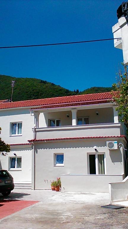 Gorgona apartments&studios Ypsos Exterior foto